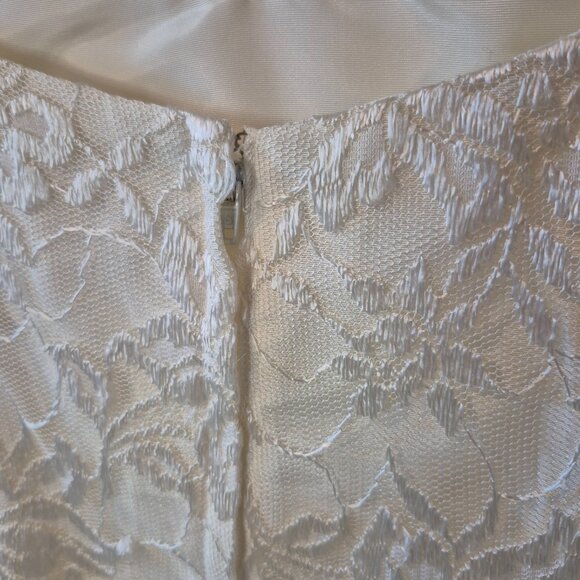 Vintage White Lace Dress with/without straps - Picture 8 of 13